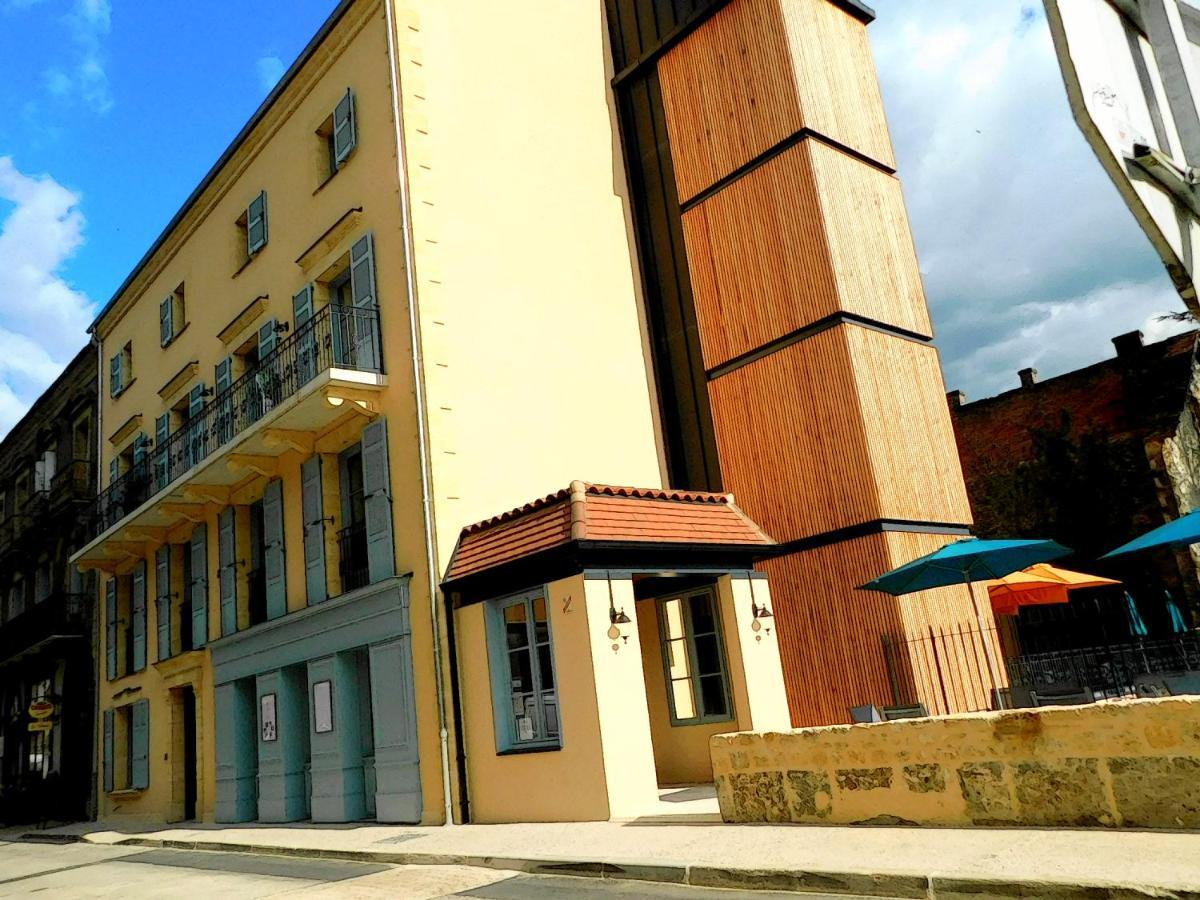 Hotel-Restaurant Des Augustins แซงต์-ซีเพรียง ภายนอก รูปภาพ