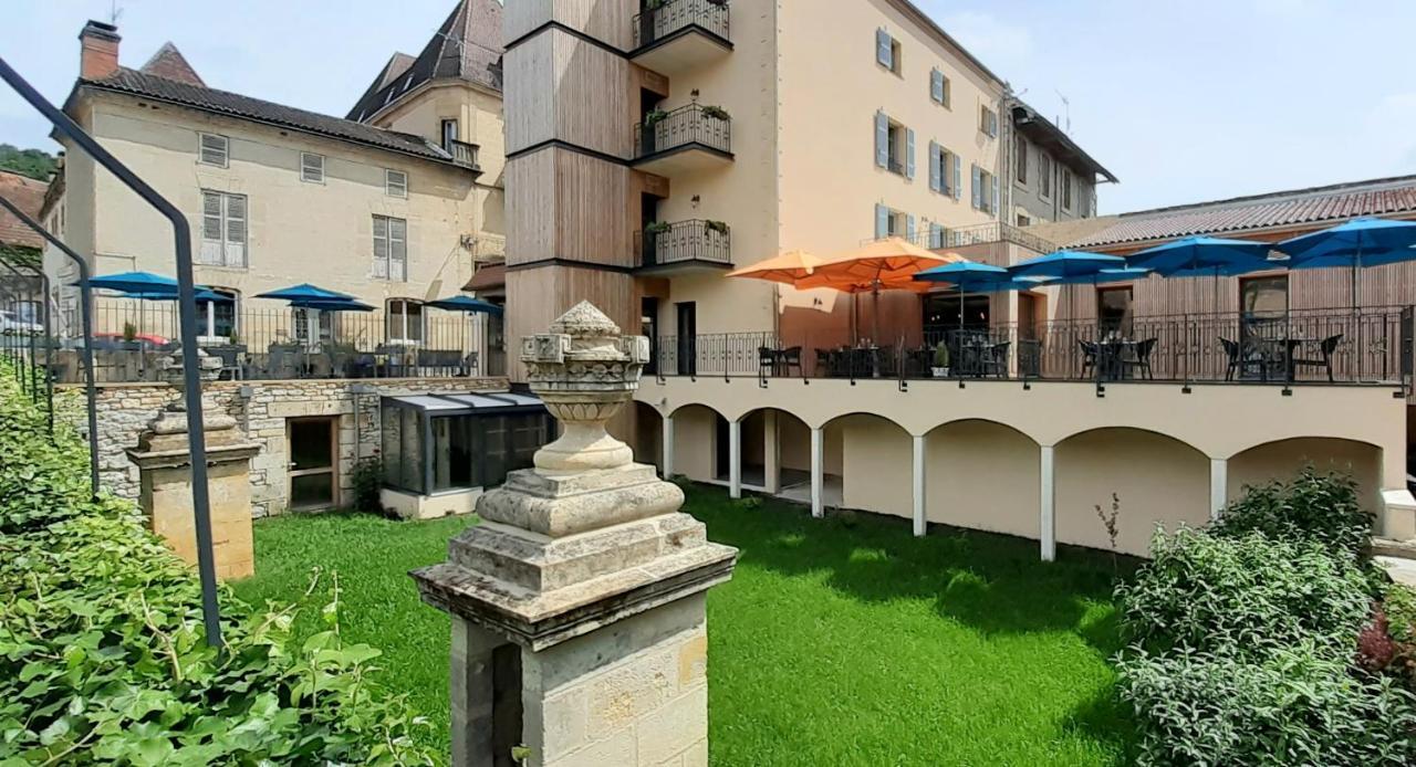 Hotel-Restaurant Des Augustins แซงต์-ซีเพรียง ภายนอก รูปภาพ