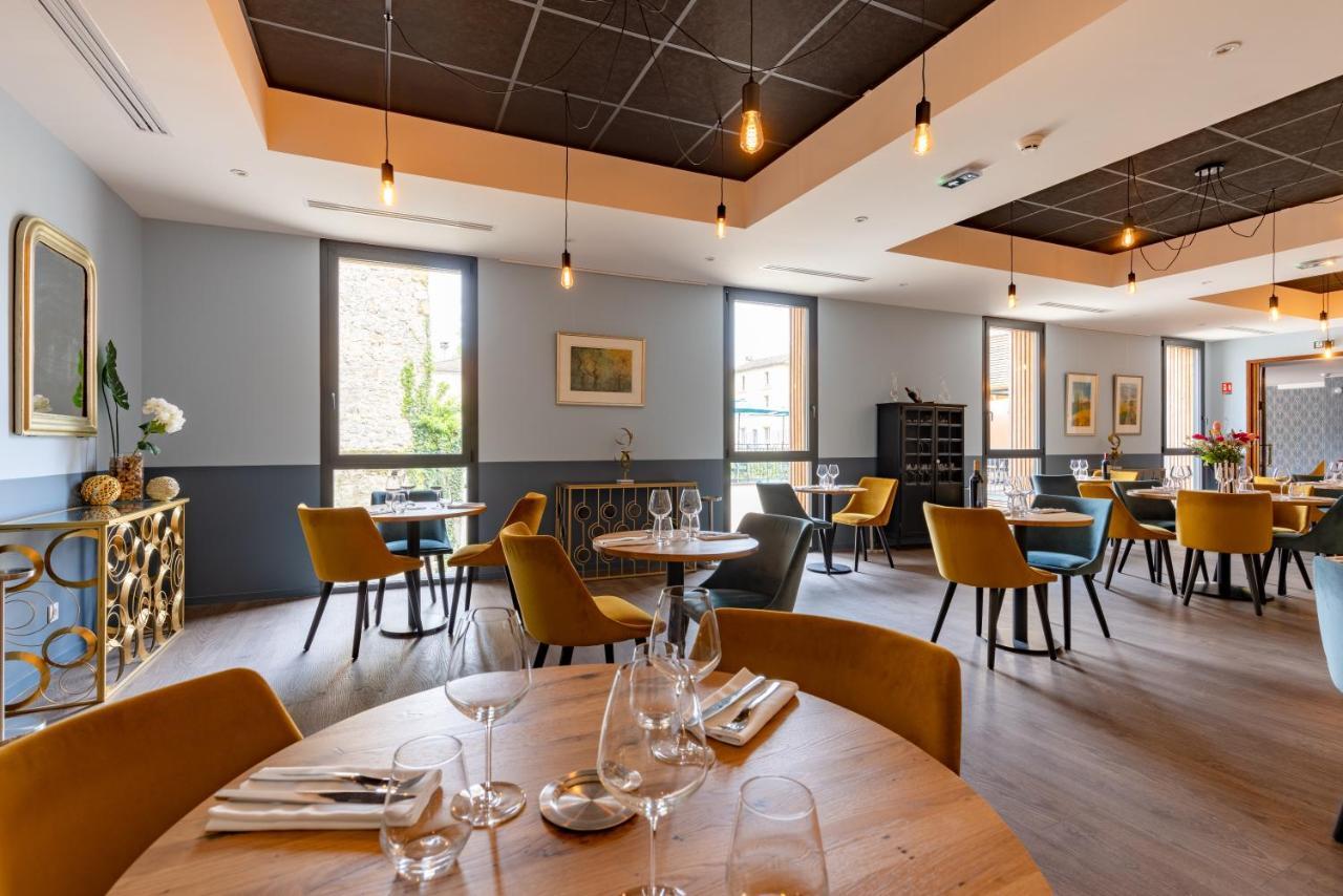 Hotel-Restaurant Des Augustins แซงต์-ซีเพรียง ภายนอก รูปภาพ