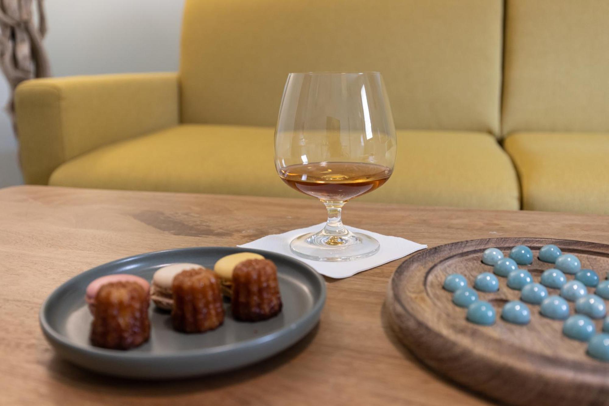 Hotel-Restaurant Des Augustins แซงต์-ซีเพรียง ภายนอก รูปภาพ