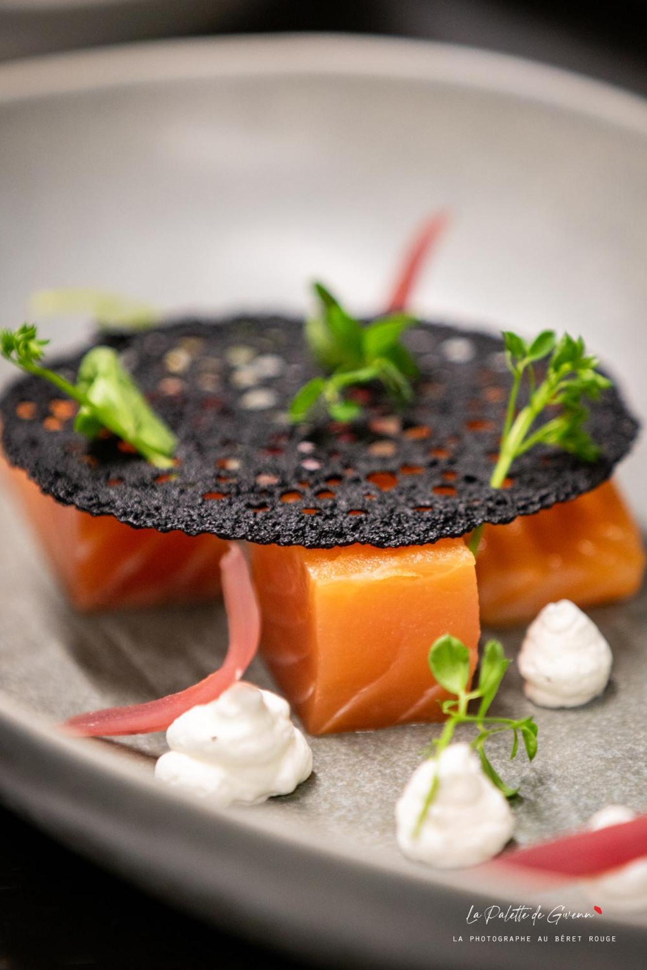 Hotel-Restaurant Des Augustins แซงต์-ซีเพรียง ภายนอก รูปภาพ